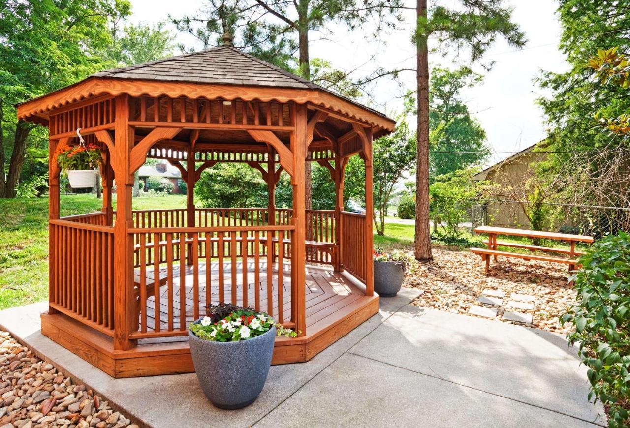 Sonesta Simply Suites Knoxville Exterior foto